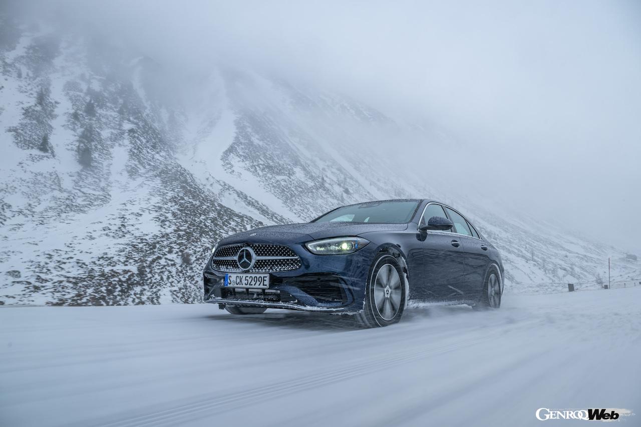 オーストリアのエッツタールの雪上イベントに集められた、メルセデス・ベンツの「4MATIC」搭載モデル。
