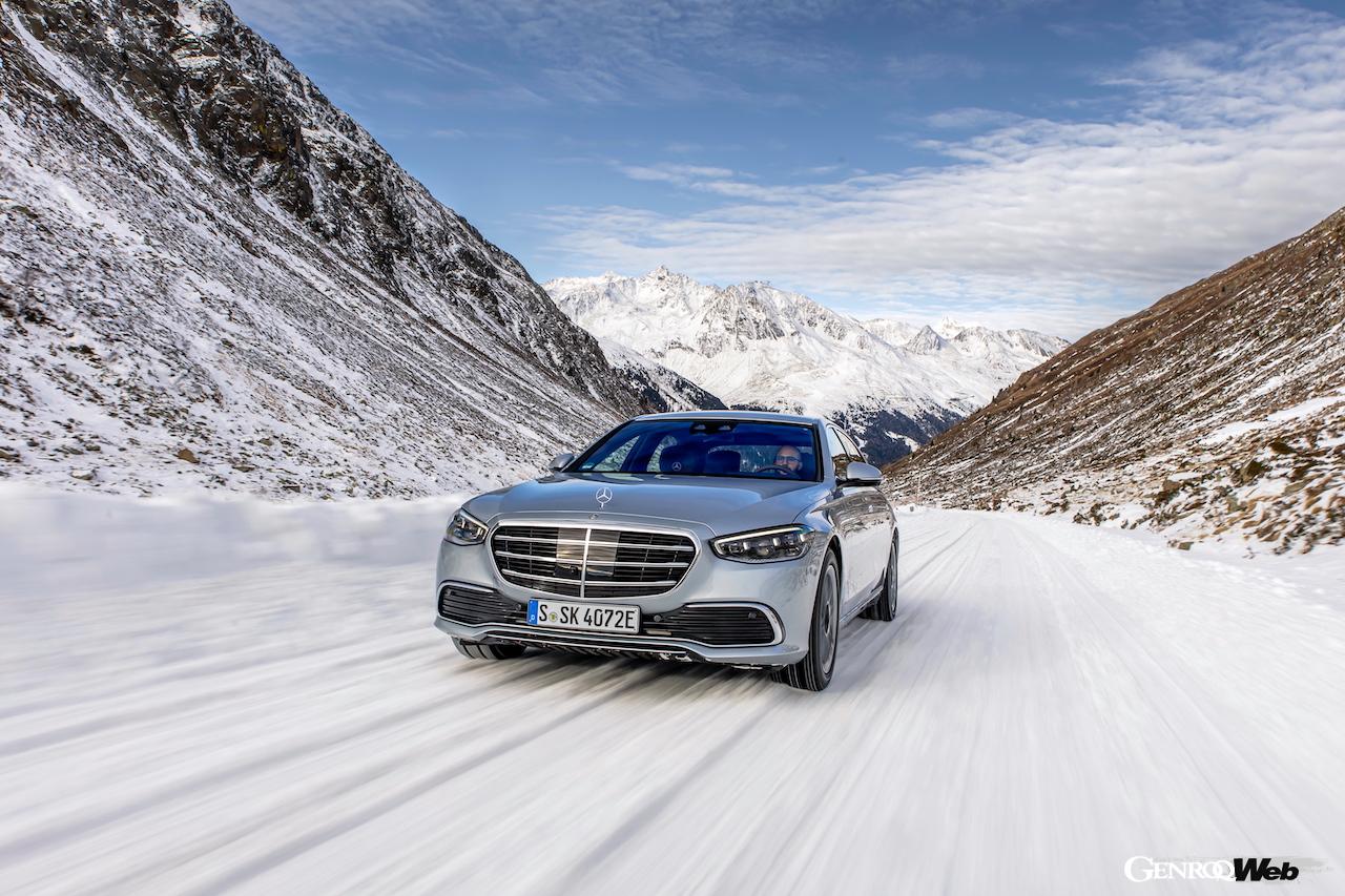 オーストリアのエッツタールの雪上イベントに集められた、メルセデス・ベンツの「4MATIC」搭載モデル。