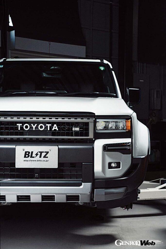 ランクル250用2.7リッター直列4気筒(2TR-FE型)にオントップするコンプレッサーシステム(スーパーチャージャーキット)を開発している最中だった。ルーツ式スーパーチャージャーを使用しながら、専用フューエルコントローラーによりECUリセッティングは不要。純正エアクリーナボックスを使用するので、どんな気候でも安定して性能を引き出す。