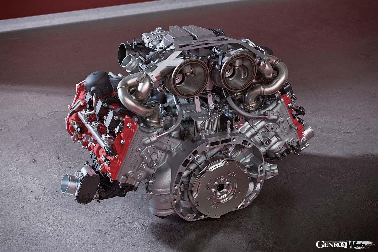 レース仕様に改められ、エンジン上部のエキゾーストパイプが変更された。ターボの最高回転数は10％アップの18万rpmとなっている。