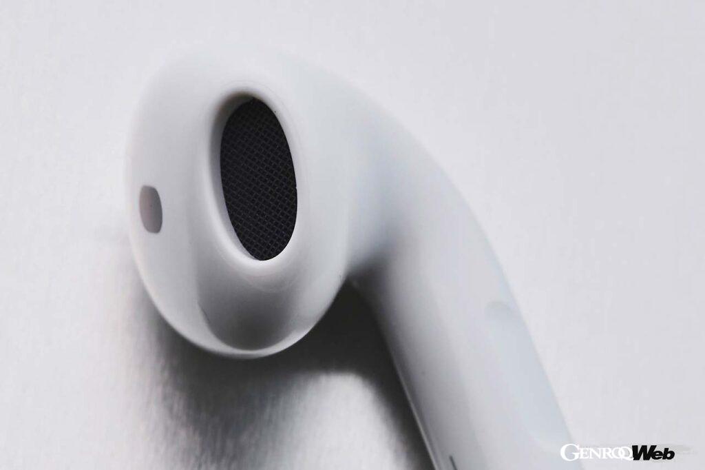 新たな内部構造と形状変更によりフィット感が格段に向上した。ランニングなどのフィットネス時でも安心して使用できる。快適な装着性は病みつきになる。