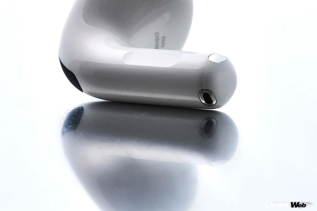 感圧センサーを搭載した軸部分にH2チップを内蔵した。あらたな感圧センサーにより、ピンチするだけで音楽の再生から通話のコントロールも可能となった。