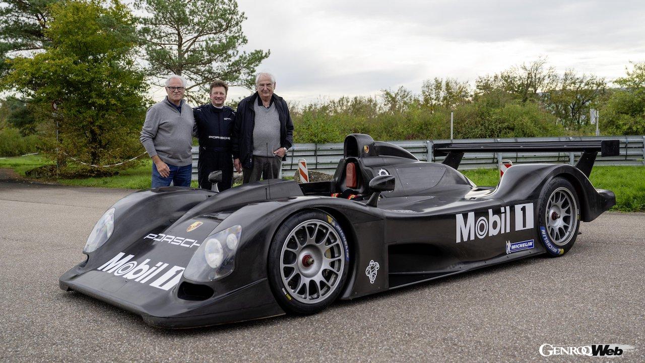 ポルシェは幻のレーシングカーとして知られる「LMP 2000」をレストアし、25年ぶりにヴァイザッハのテストコースで走行させた。