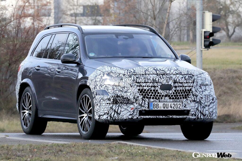 GLS次期型も星型のデイタイムランニングライトを装備して登場するようだ。