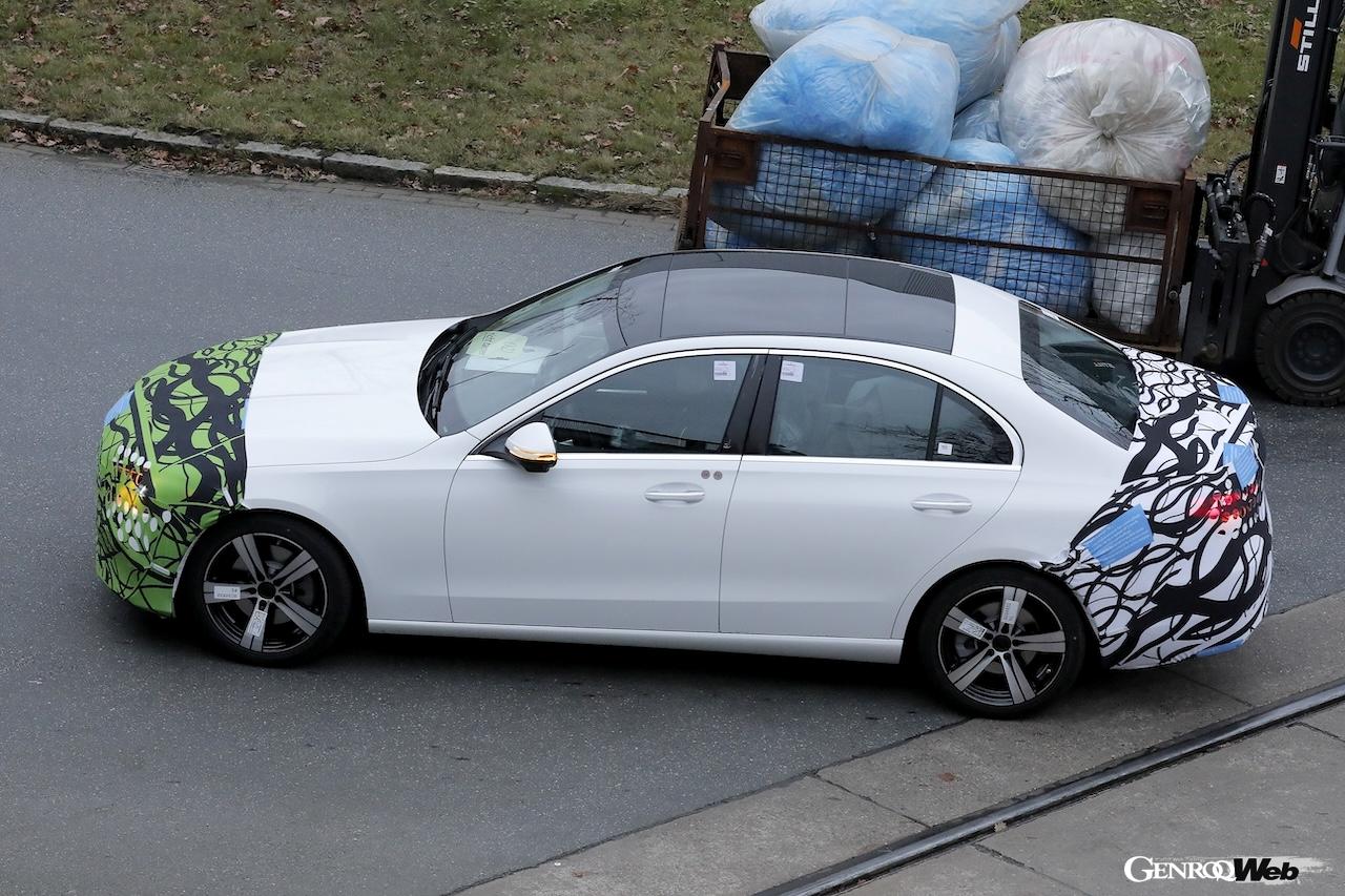 ADASの進化で、より安全で快適なドライブの実現に期待がかかる。