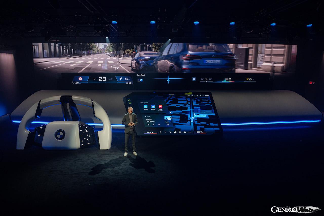 ラスベガスで開催中のCES 2025において、初公開された「BMW パノラミック iDrive」。