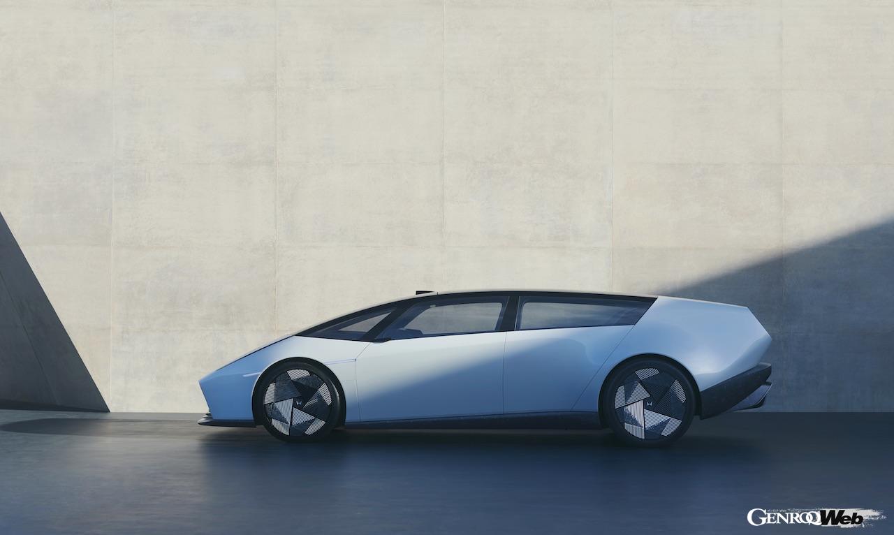 2026年に市販化される新世代EV、「ホンダ 0 サルーン」のエクステリア。