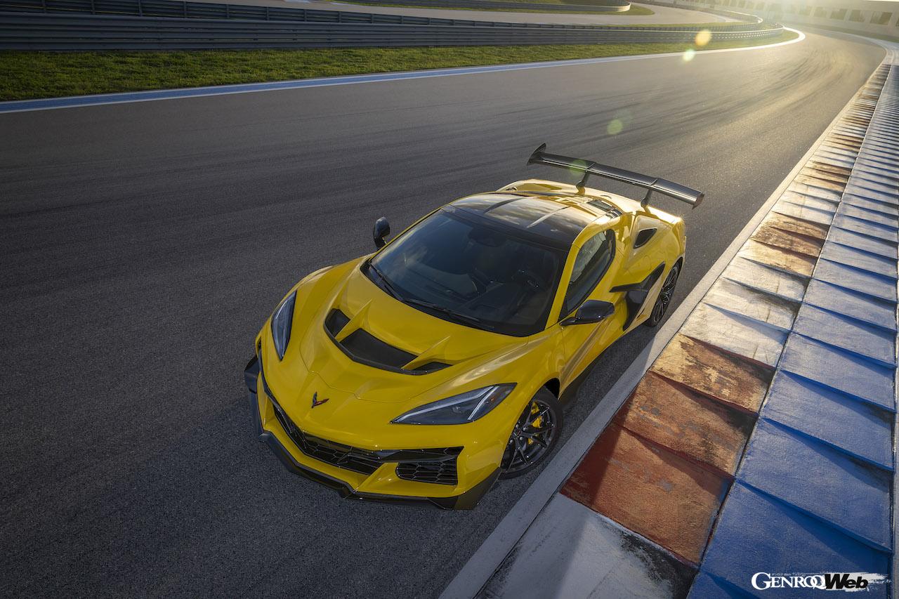 2024年、様々な速度記録やタイムをマークした「シボレー コルベット ZR1」。最高出力1079PSを発揮する5.5リッターV型8気筒ツインターボを搭載する。