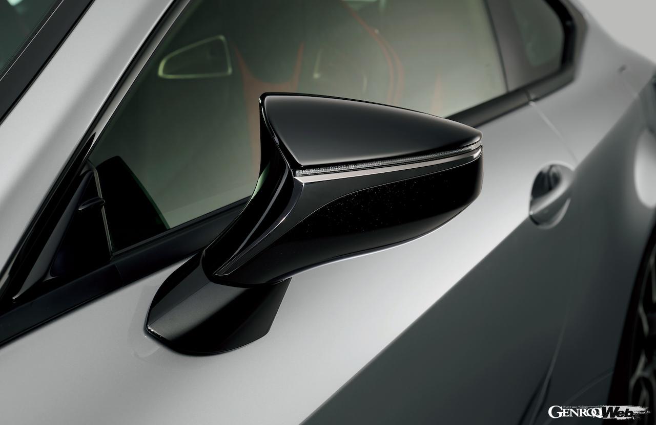 「レクサス RC F “Final Edition”」のエクステリア。