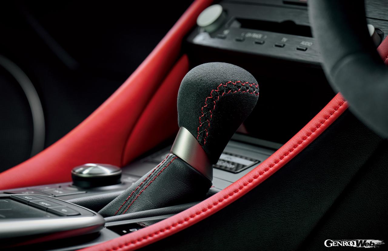 「レクサス RC “Final Edition”」のインテリア。