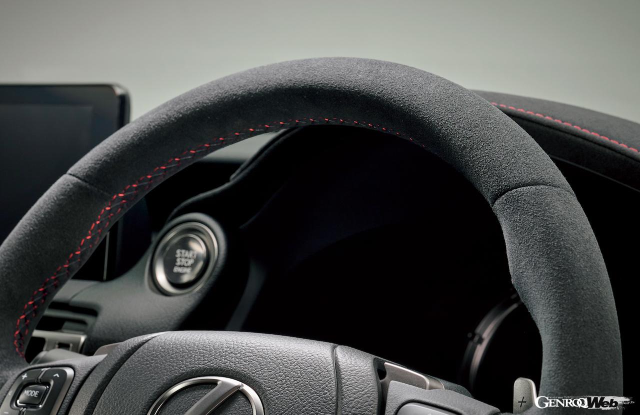 「レクサス RC “Final Edition”」のインテリア。