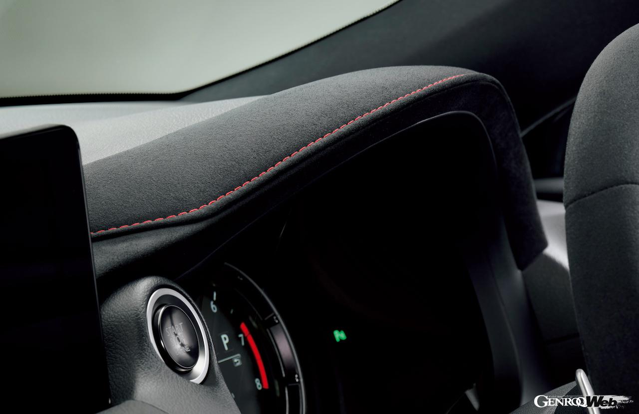 「レクサス RC “Final Edition”」のインテリア。