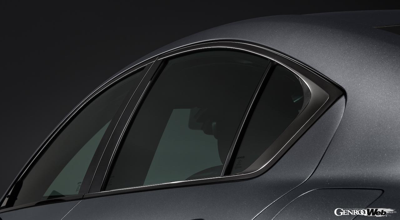 「IS300h」と「IS300」に設定される、特別仕様車“F SPORT Mode Black IV”のエクステリア。