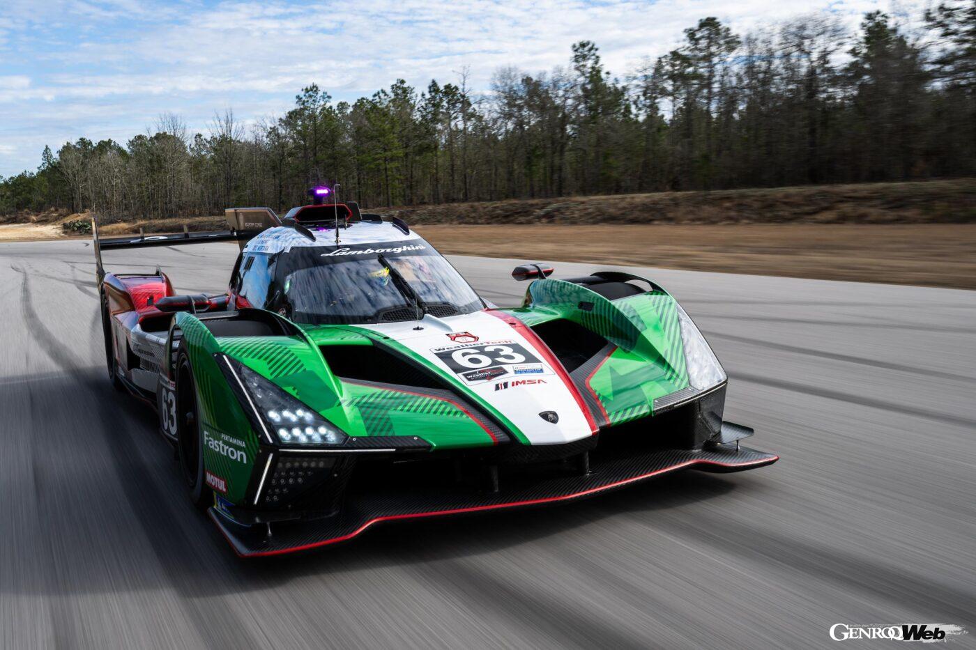 イタリア国旗イメージした新カラーリングでIMSAに参戦するランボルギーニ SC63。
