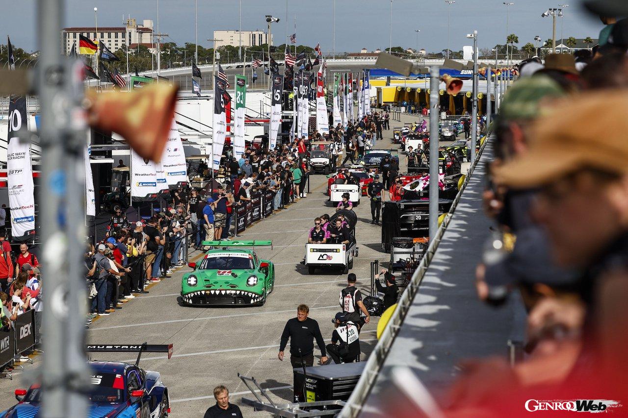 GTDプロ・クラスとGTDクラスに参戦する、ポルシェ 911 GT3 R。