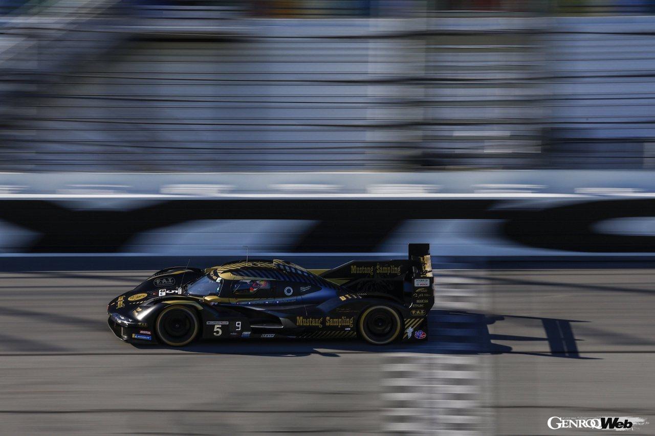 テストセッション「Roar Before the 24 」において、確実な走行を披露したポルシェ 963。