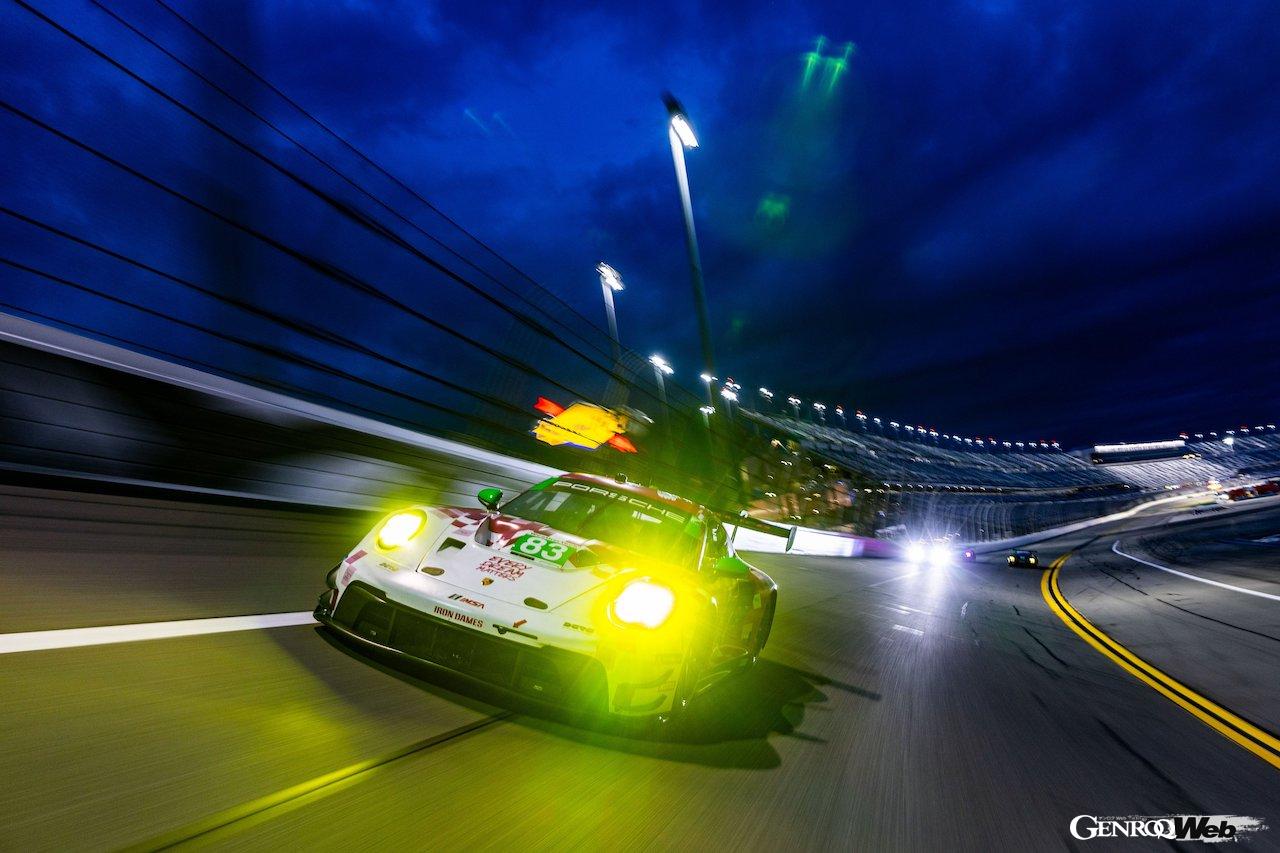 GTDプロ・クラスとGTDクラスに参戦する、ポルシェ 911 GT3 R。