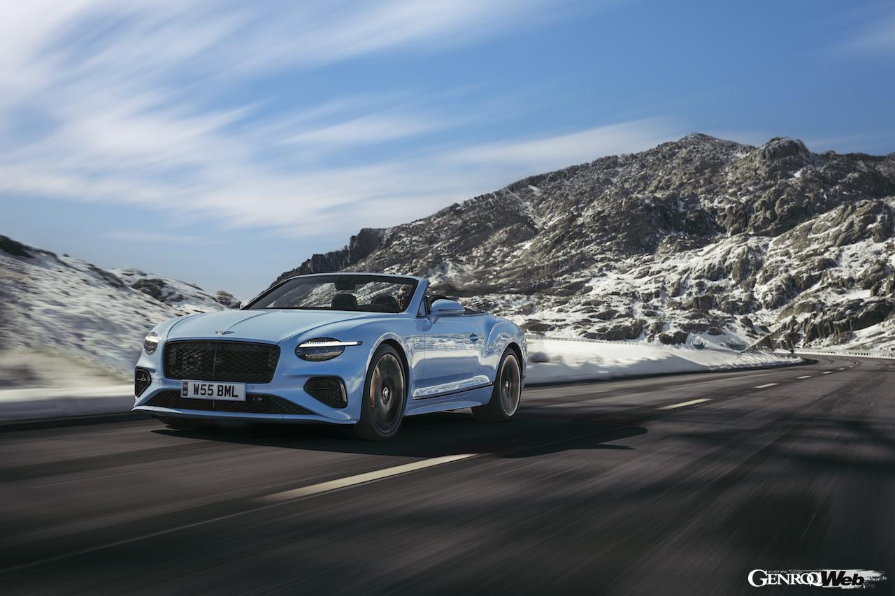 最新の「ウルトラ・パフォーマンス・ハイブリッド」パワートレインを搭載した「コンチネンタル GTC スピード」の公開も決まった。