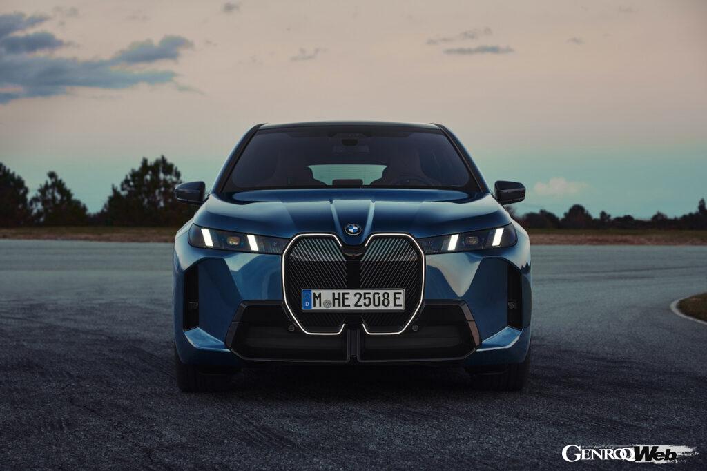 フル電動クロスオーバー「BMW iX」改良新型のエクステリア。
