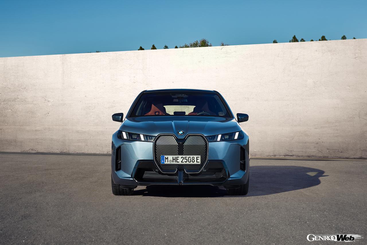 フル電動クロスオーバー「BMW iX」改良新型のエクステリア。