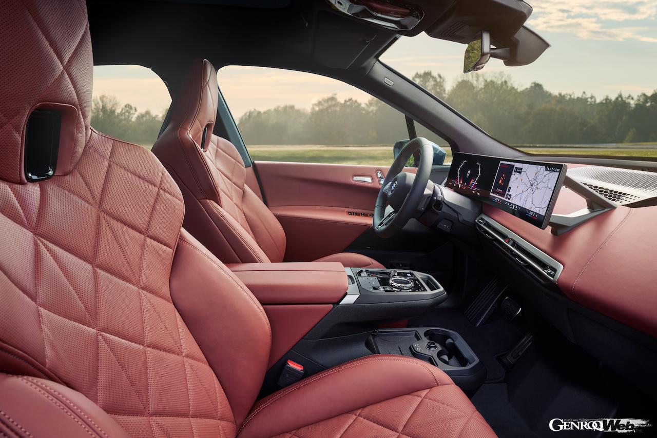 フル電動クロスオーバー「BMW iX」改良新型のインテリア。