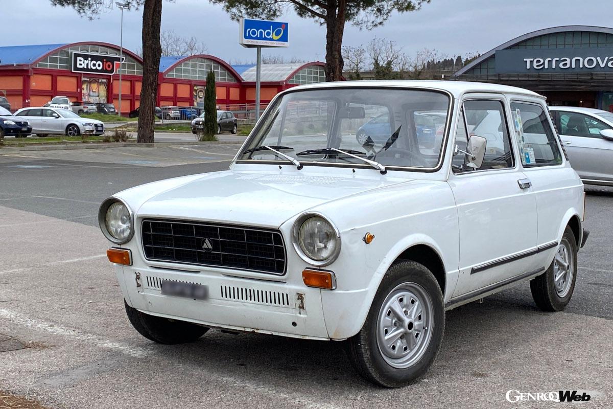 アウトビアンキ「A112」。シエナ郊外で2022年撮影。