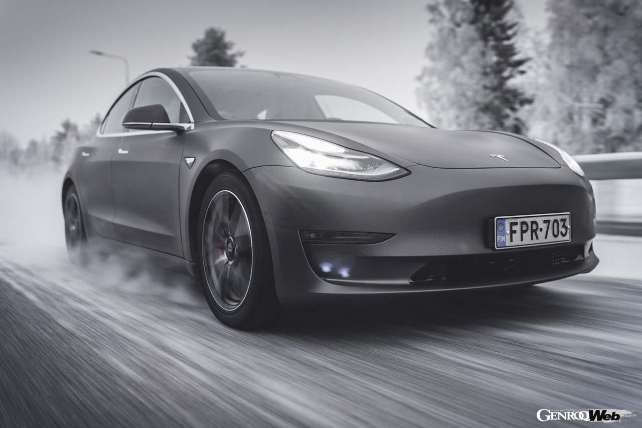 フィンランド北極圏のイヴァロにある冬季試験場、ホワイトヘル。700ヘクタールという面積を誇り、年間2万本のタイヤを試験しているという。