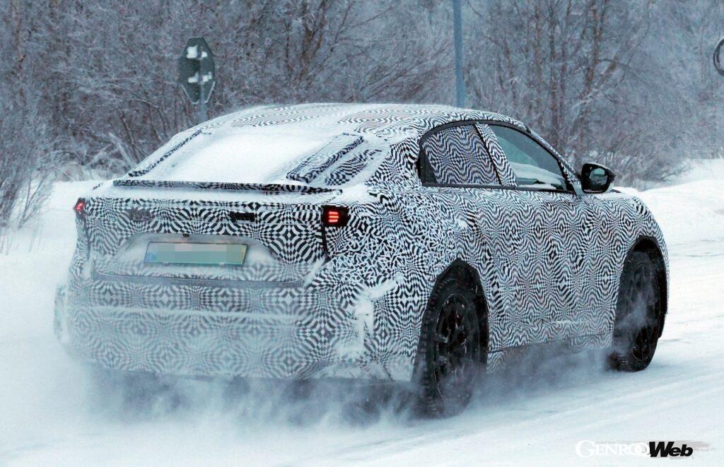 トリプルモーターとトルクベクタリングによって、スポーティな走りが楽しめそうだ。