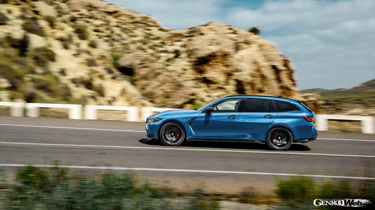 「BMW M3 CS ツーリング」の走行シーン。