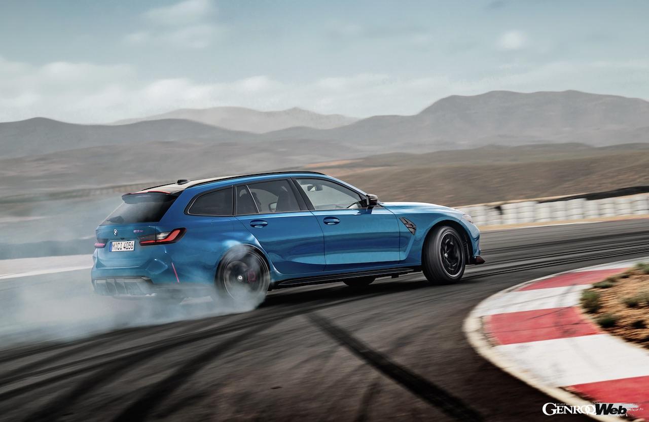 「BMW M3 CS ツーリング」の走行シーン。