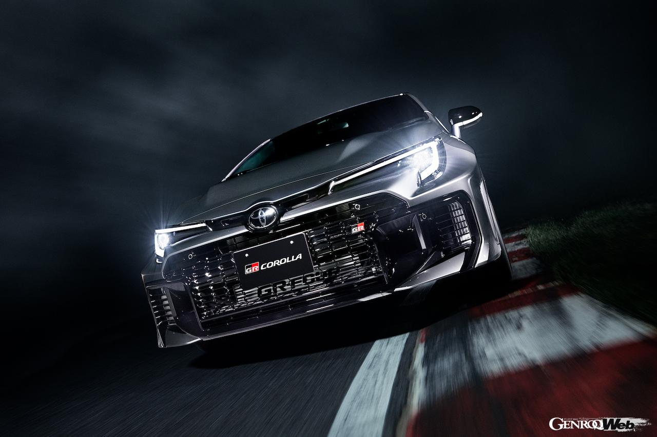 進化型「GRカローラ」の走行シーン。