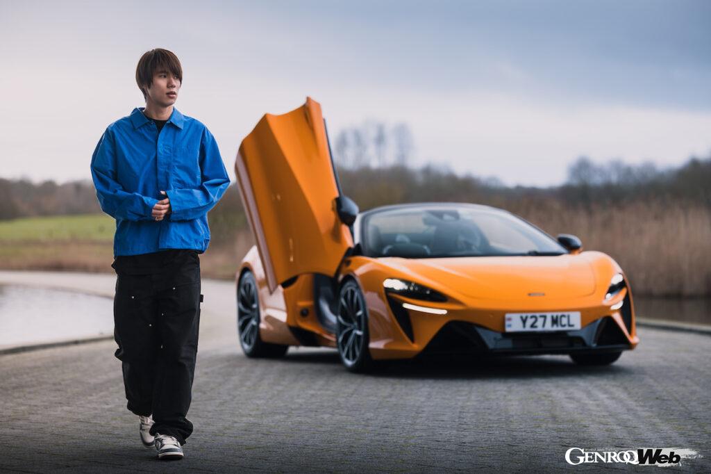 eスポーツチームのマクラーレン・シャドウとF1シミュレーターを体験した後は、実際にアルトゥーラのテストドライブを堪能した。