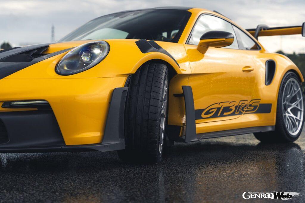 ポルシェとミシュランが共同開発した、「ポルシェ 911 GT3 RS」用ウエットタイヤ、ミシュラン「パイロット スポーツ S 5(Michelin Pilot Sport S 5)」が登場した。
