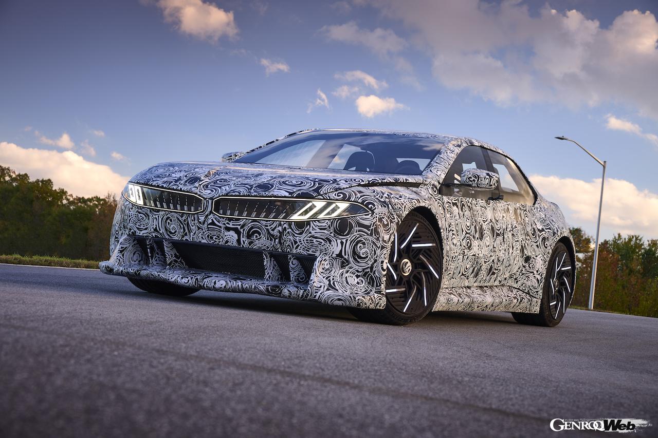 「BMW ヴィジョン ドライビング エクスペリエンス（VDX）」のエクステリア。