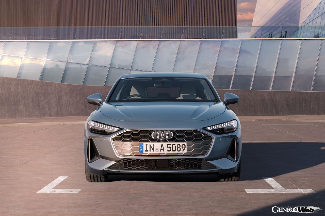 内燃機関搭載ミドルサイズサルーン新型「A5」のエクステリア。