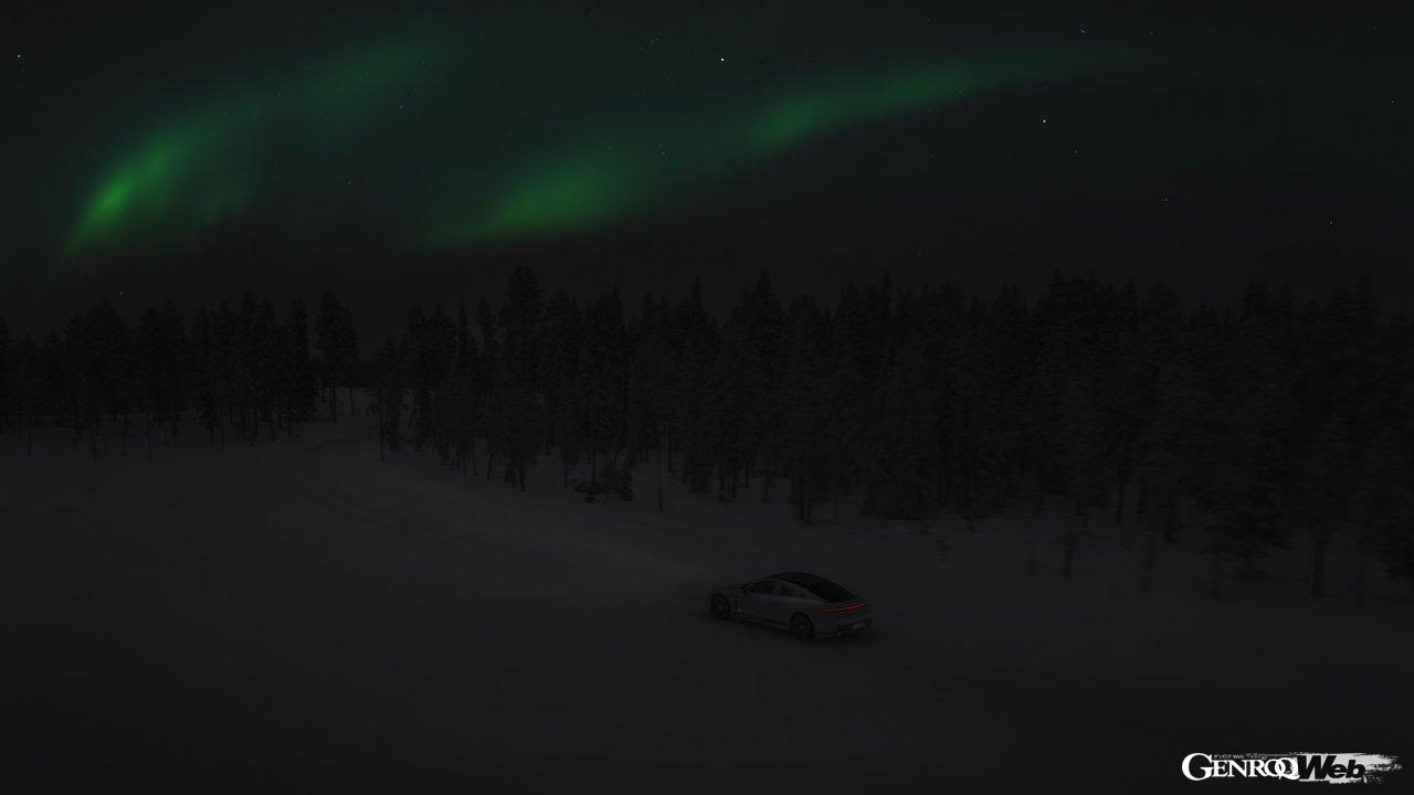 オーロラが輝く北極圏のフィンランドにおいて、ポルシェ タイカンが最新フル電動パワートレインの実力を発揮した。