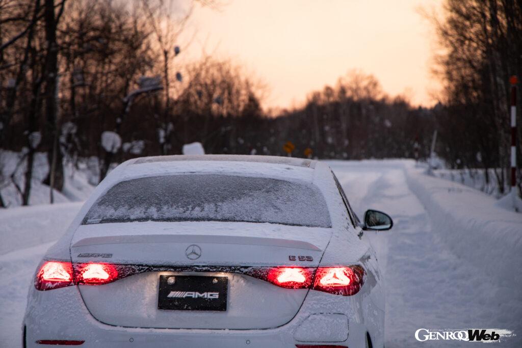 雪上での限界性能テストにきちんと応えたメルセデスAMG E 53 ハイブリッド マティック＋。