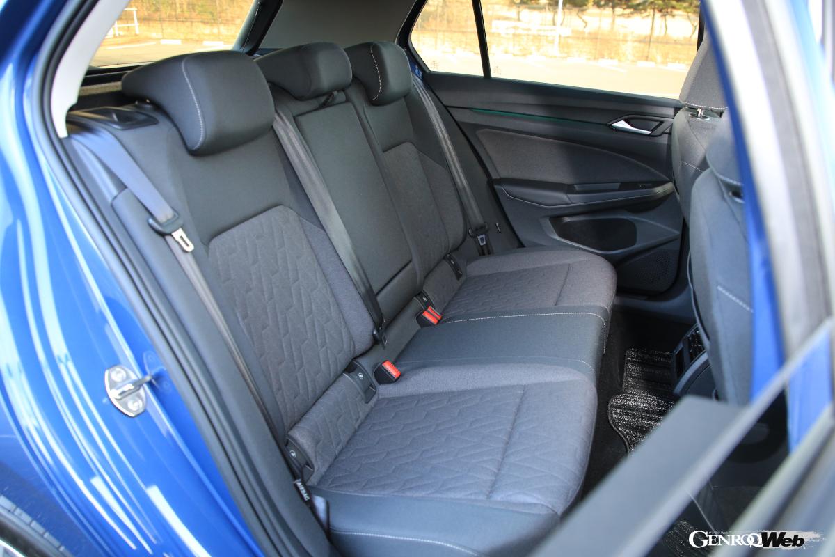 フォルクスワーゲン ゴルフ eTSIアクティブ