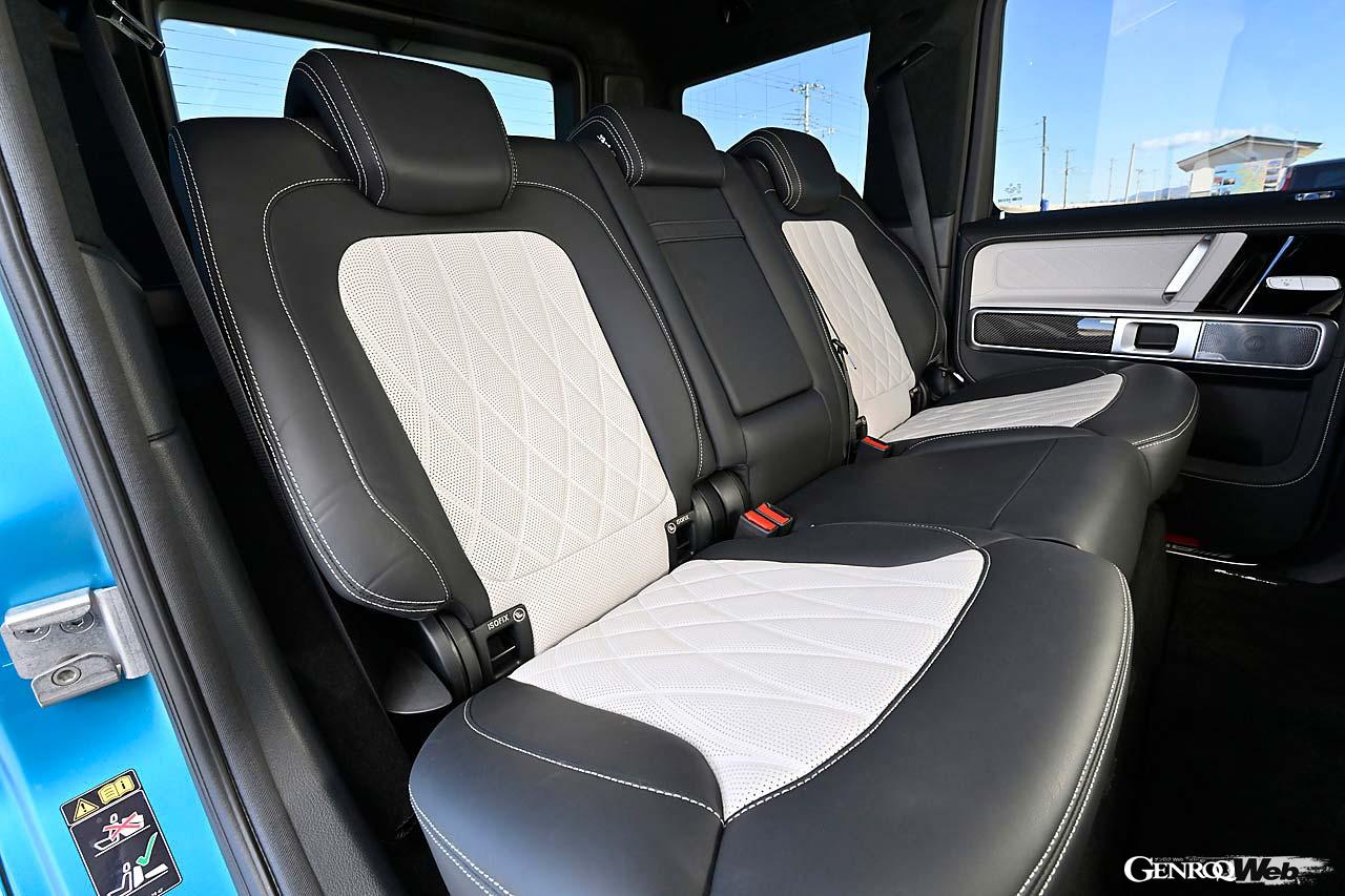 試乗車は昨年のマイナーチェンジ時に発表された導入記念の豪華仕様「ローンチエディション」で、ダイヤモンドステッチのナッパレザーシートやカーボンパネルなどが標準装備される。AMGパフォーマンスステアリングも最新デザインのものにアップデート。