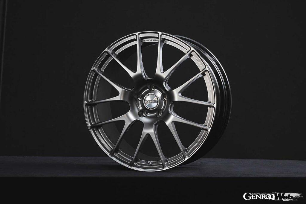 【107M Monoblock】発売から12年も経つロングセラーモデルである107Mモノブロックと、TWSとして初めて23インチに挑んだ310Mエグゼ・モノブロック。双方のストロングポイントを活かしながら9交点メッシュとして融合させたのが109Mモノブロックである。