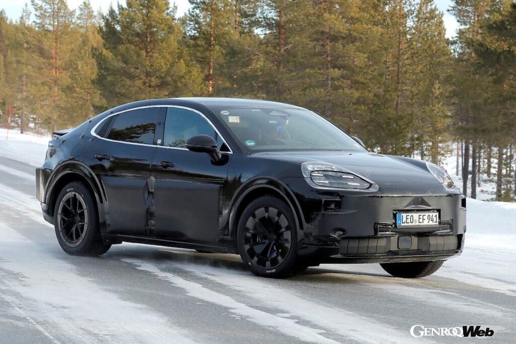 筋肉質かつスポーティな印象を受ける次期型カイエン クーペのエクステリアデザイン。