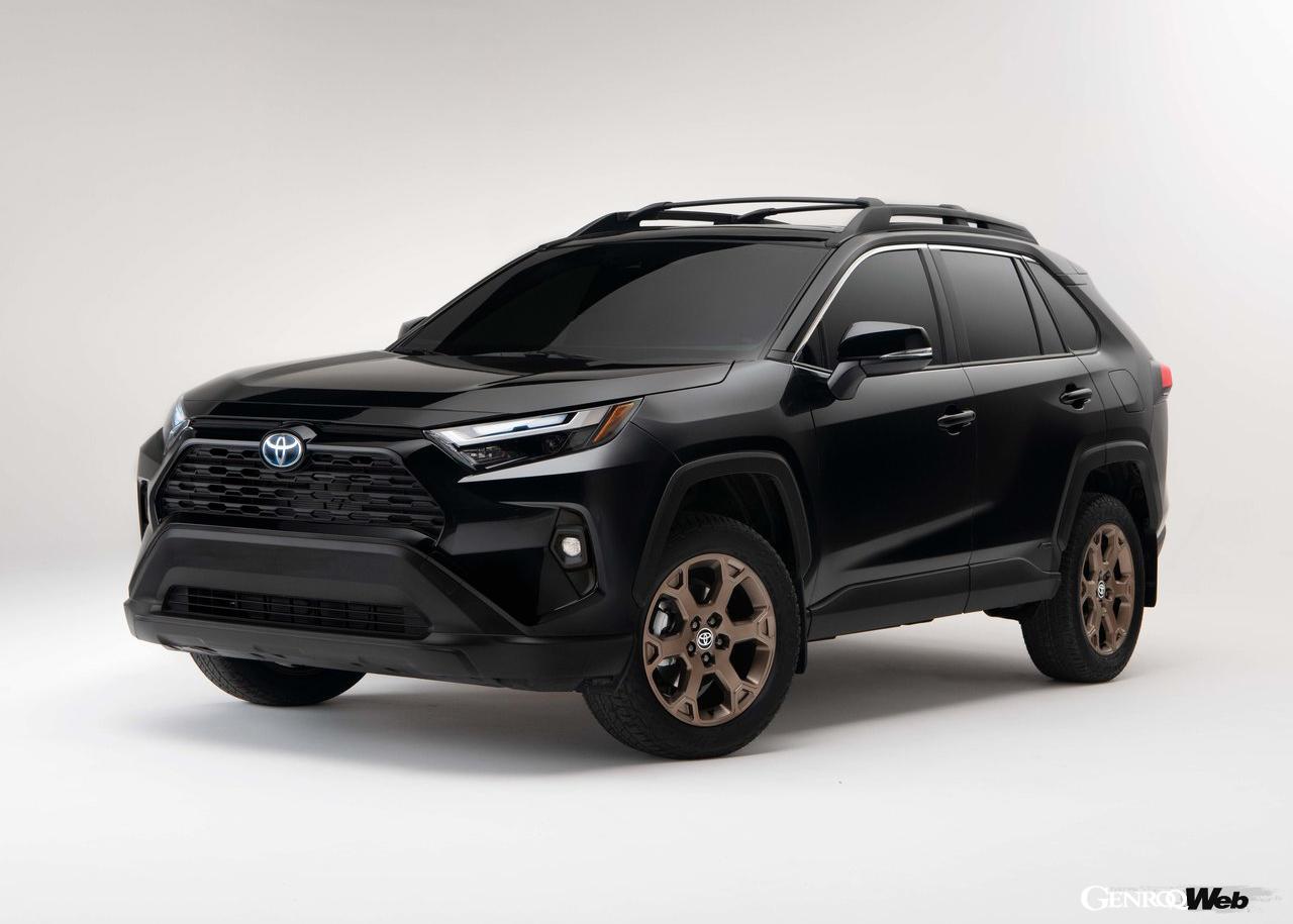 次期型RAV4にはフル電動バージョンもあるのか？（写真は現行モデル）