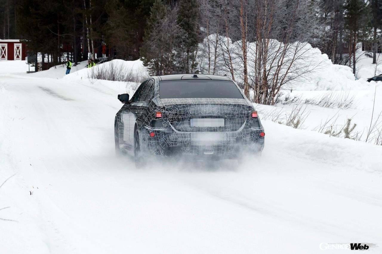 パワートレインは現在のV8エンジン＋プラグインハイブリッドシステムから変更はなさそうだ。