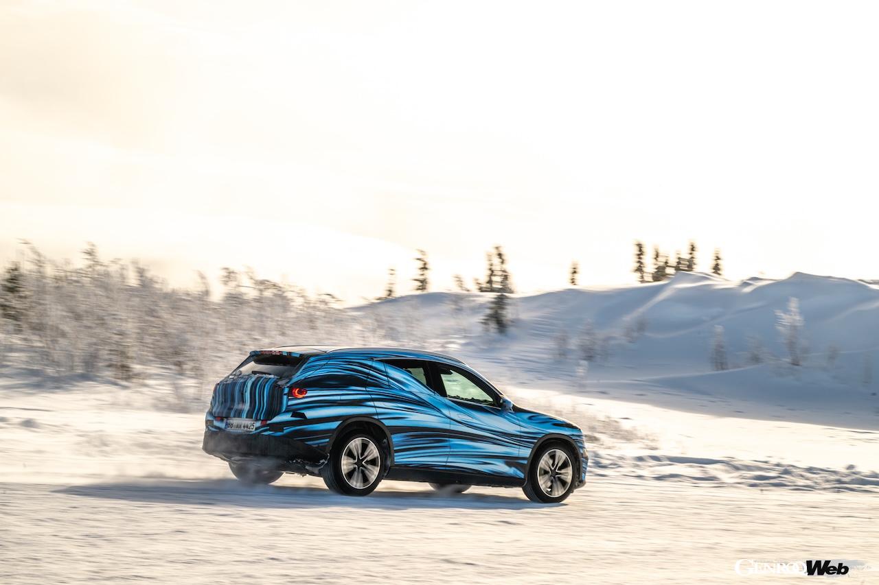 スウェーデンのアリエプローグで行われた、新型「メルセデス・ベンツ GLC with EQ テクノロジー」の寒冷地テスト。
