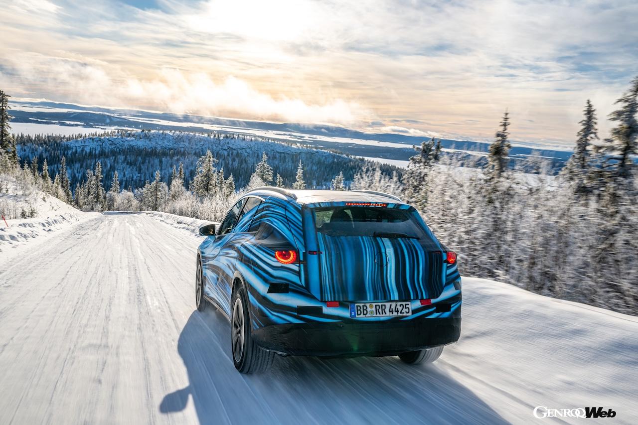 スウェーデンのアリエプローグで行われた、新型「メルセデス・ベンツ GLC with EQ テクノロジー」の寒冷地テスト。