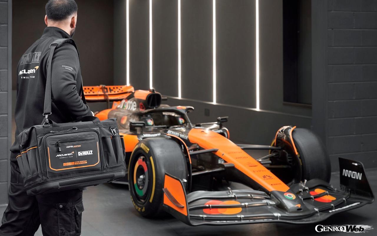 「DEWALT × McLaren F1チーム ⾓型バッグ」。33個のポケットやホルダーによる⾼い収納⼒を誇り、上部を完全に開くことでスペースが1.5倍に拡大する。