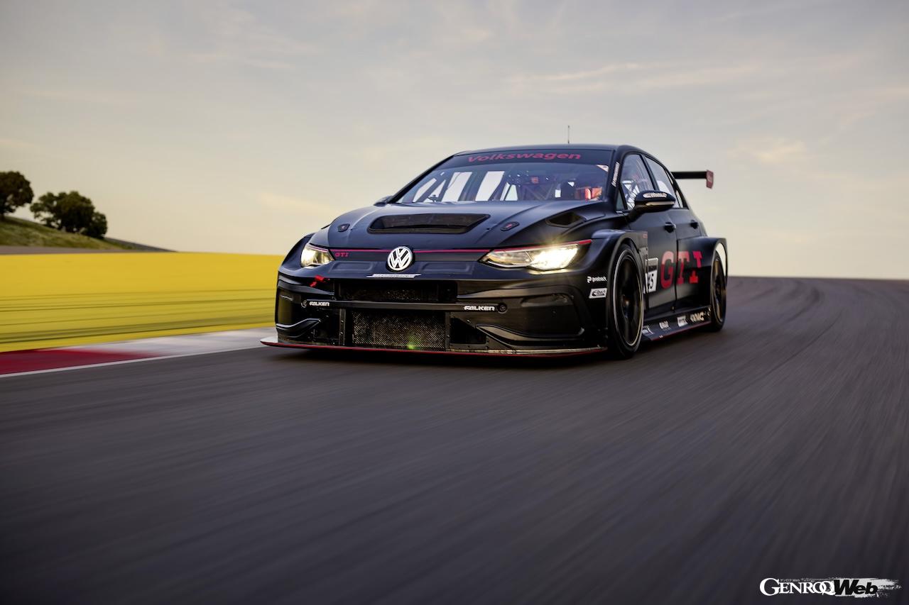 ポルトガルのアルガルベ・サーキットで入念にテストを実施する「ゴルフ GTI クラブスポーツ 24h」。