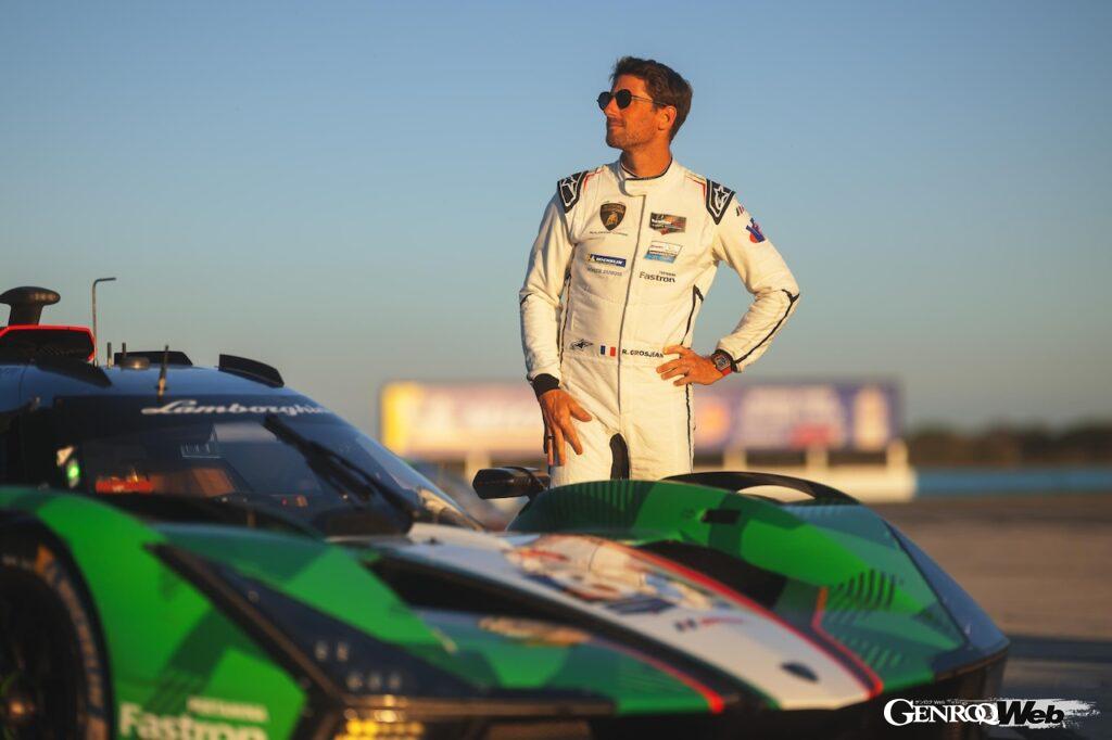 アルパインスターズは、IMSA・ウェザーテック・スポーツカー選手権をはじめ、ランボルギーニが参戦するモータースポーツ活動にウェア類全般を供給する。