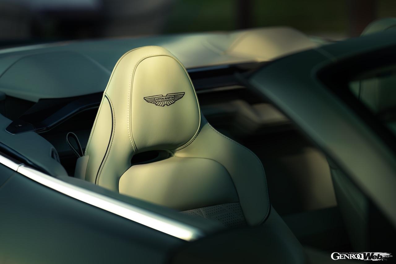 最強オープン「アストンマーティン ヴァンキッシュ ヴォランテ」のインテリア。