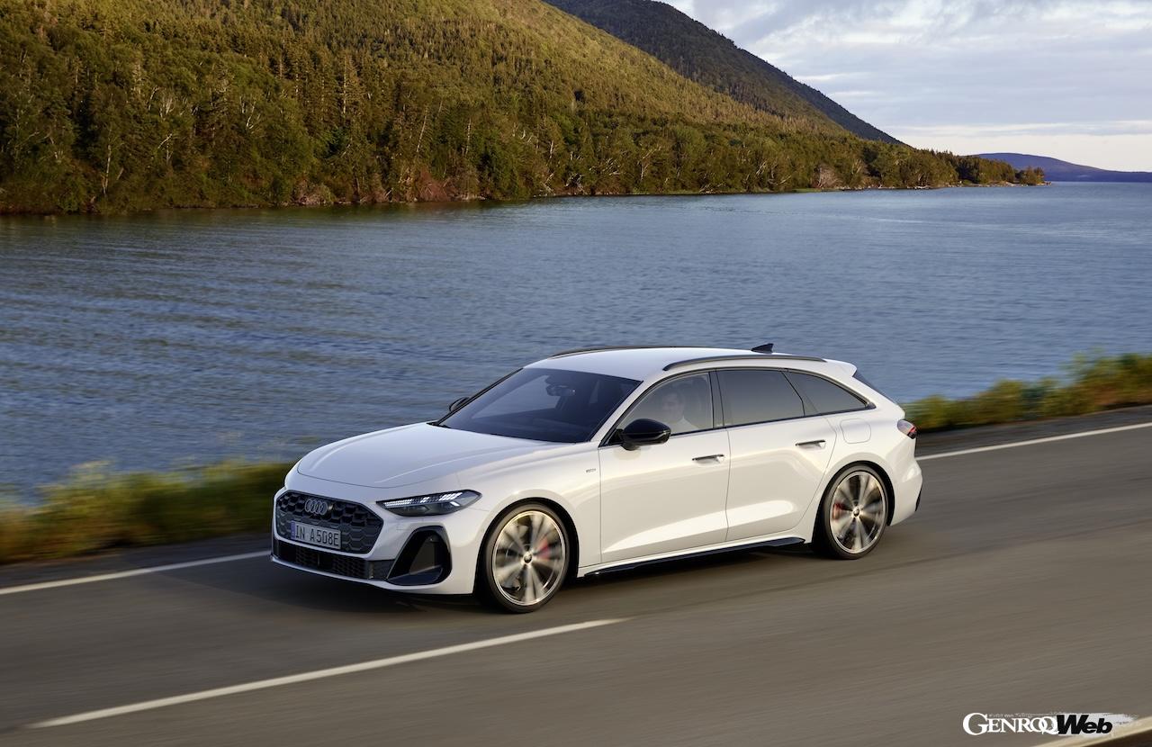 「アウディ A5 アバント e-hybrid quattro」の走行シーン。